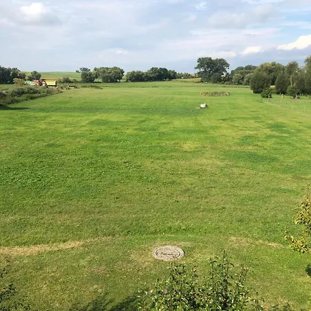 Wiesenblick Dachgeschoss Sonnenberg Grambow Апартаменты *